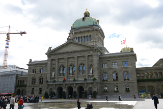 スイス連邦議会議事堂(全景)
