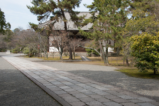 広隆寺境内