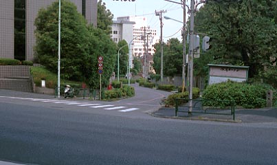 六本木交差点　東4丁目交差点方面の眺め